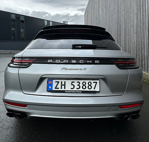 Porsche Panamera 4 6 of 18