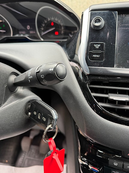 Peugeot 208 29 of 30