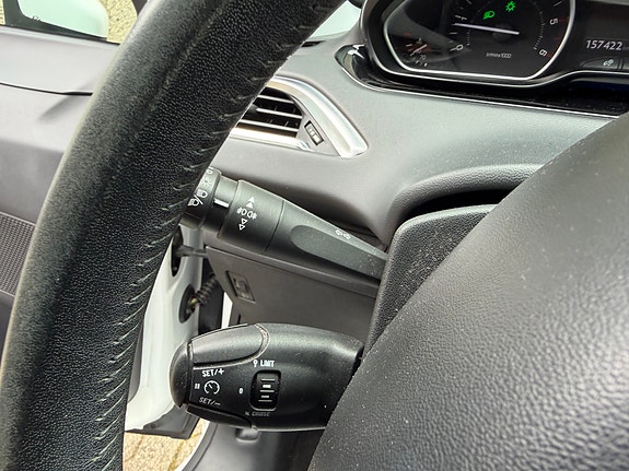 Peugeot 208 30 of 30
