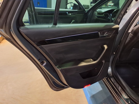 Skoda Superb 12 of 14
