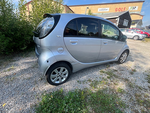 Citroen C-Zero 10 of 23