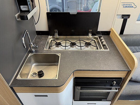 Adria CORAL 670 DL Plus 21 of 30