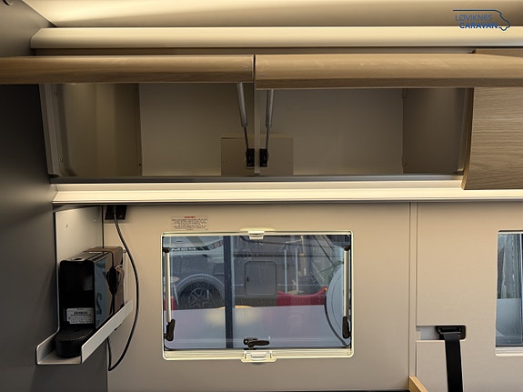 Adria CORAL 670 DL Plus 23 of 30
