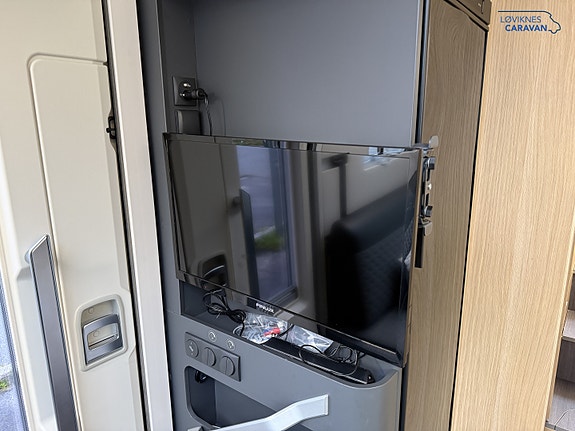 Adria CORAL 670 DL Plus 19 of 30