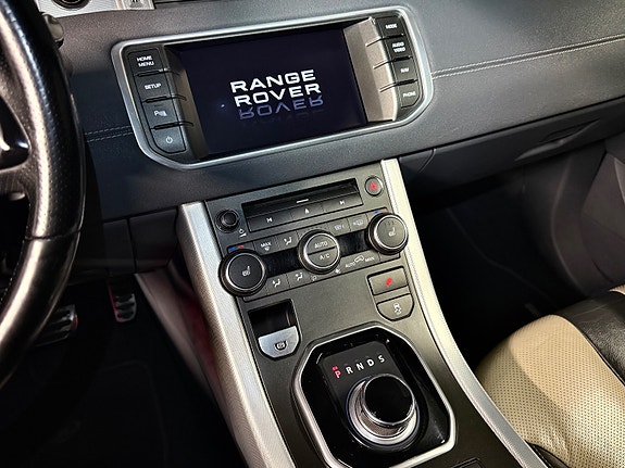 Land Rover Range Rover Evoque 25 of 30