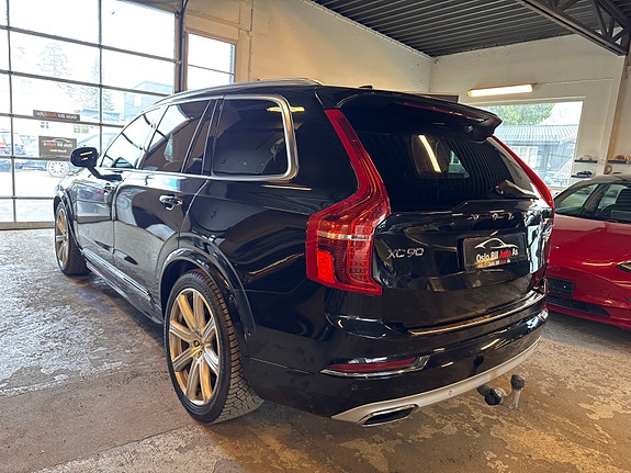 Volvo XC90 6 of 30