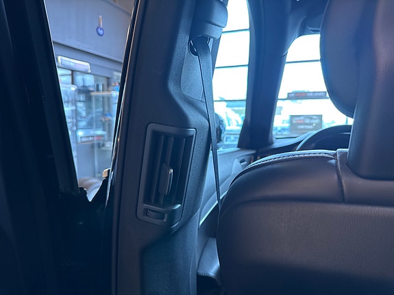Volvo XC90 21 of 30