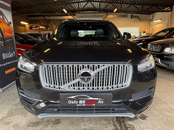 Volvo XC90 4 of 30