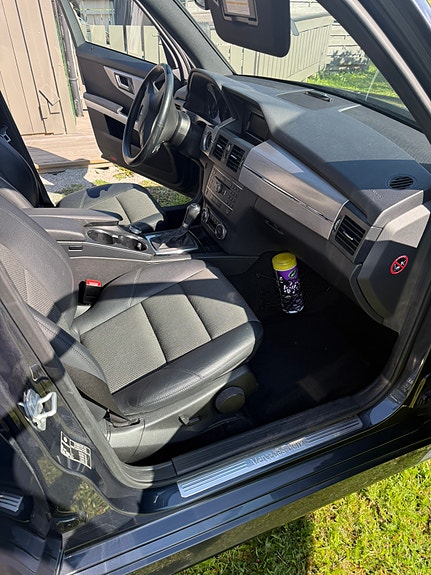 Mercedes-Benz GLK220 7 of 24
