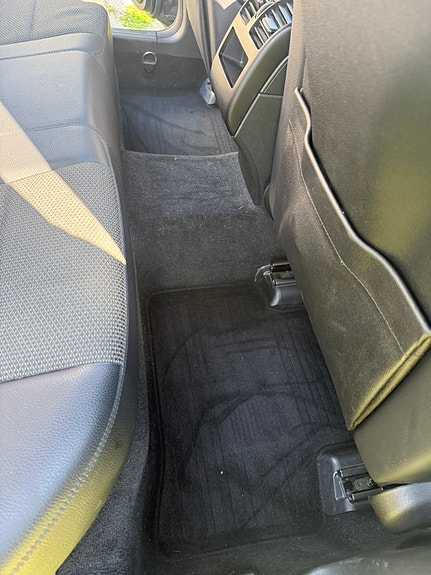 Mercedes-Benz GLK220 11 of 24