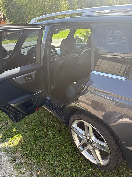 Mercedes-Benz GLK220 4 of 24