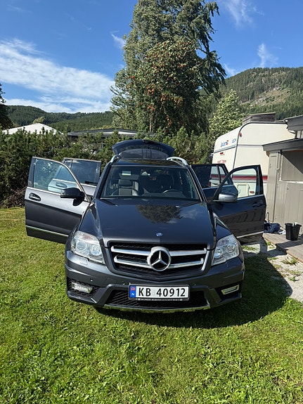 Mercedes-Benz GLK220 8 of 24