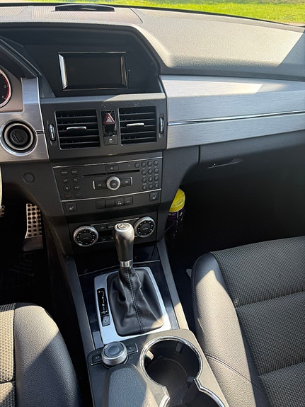 Mercedes-Benz GLK220 16 of 24