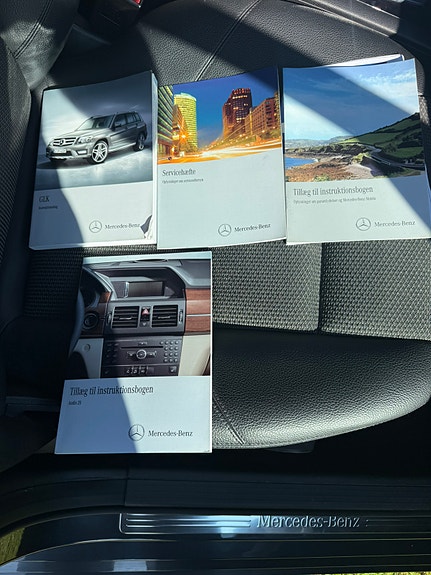 Mercedes-Benz GLK220 23 of 24