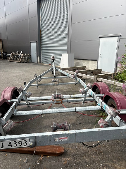 Valiant 750 work skrog 7 of 11