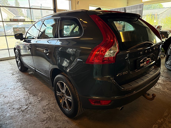 Volvo XC60 3 of 14