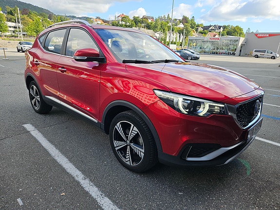 MG ZS EV 4 of 30