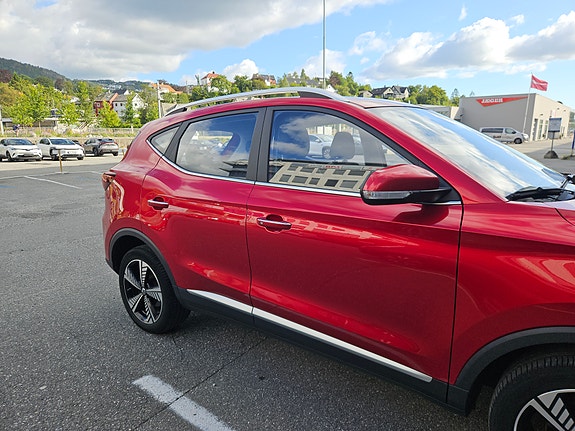 MG ZS EV 6 of 30