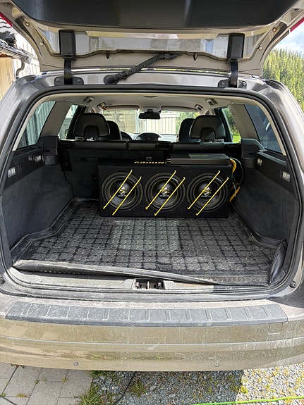 Volvo V70 21 of 24