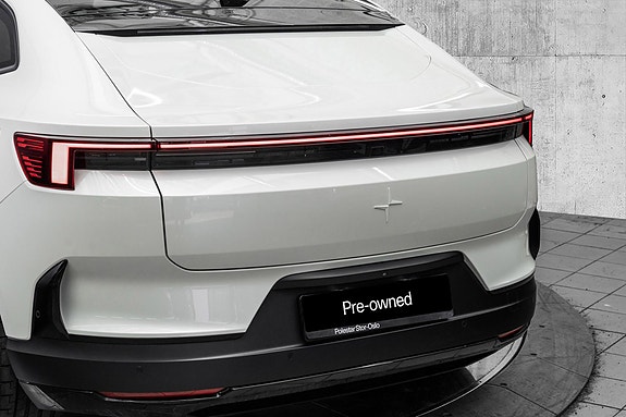 Polestar 4 6 of 26