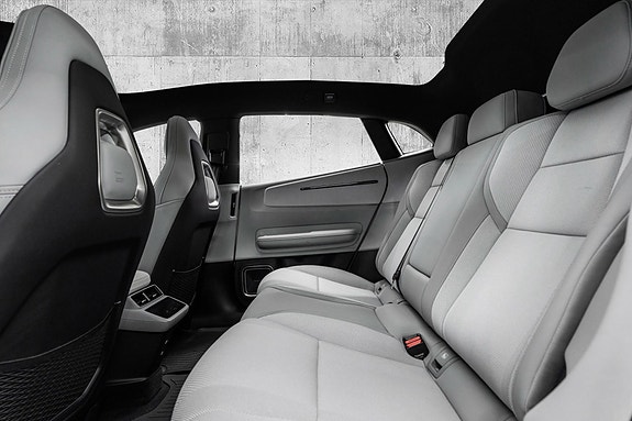 Polestar 4 13 of 26