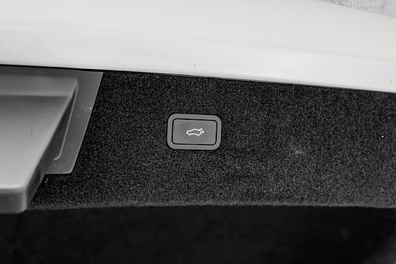 Polestar 4 17 of 26