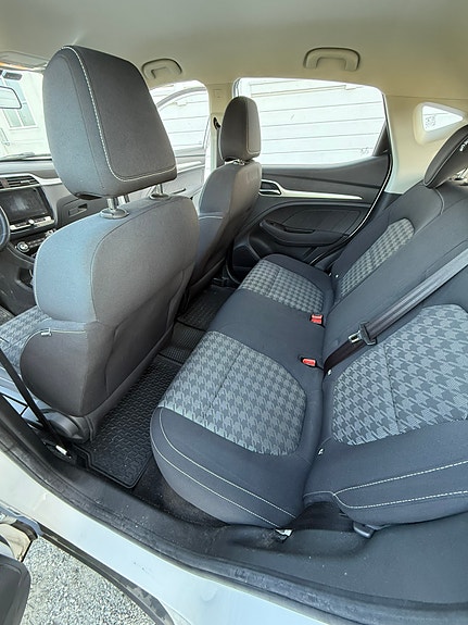MG ZS EV 10 of 21