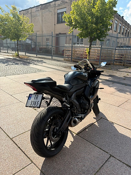 Yamaha R7/QUICKSHIFTER/USB UTTAK ++ 7 of 12