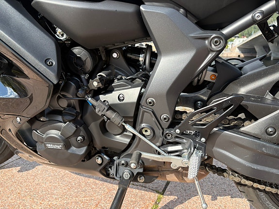 Yamaha R7/QUICKSHIFTER/USB UTTAK ++ 12 of 12