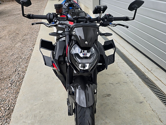 BMW M 1000 R 13 of 30