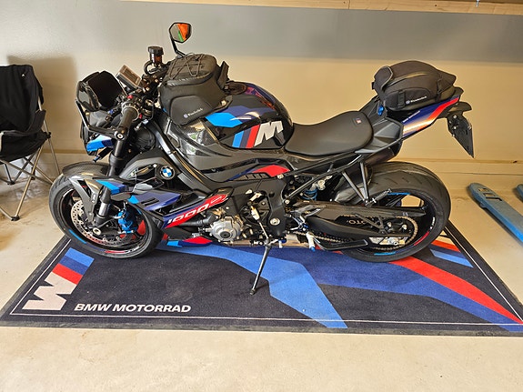 BMW M 1000 R 7 of 30