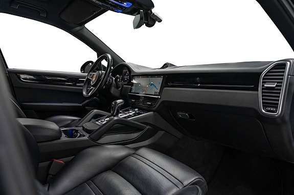 Porsche Cayenne 20 of 30