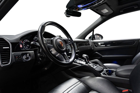 Porsche Cayenne 22 of 30