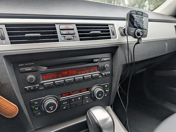 BMW 318d 14 of 23