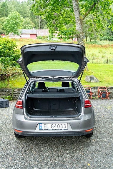 Volkswagen e-Golf VII 9 of 30