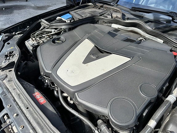 Mercedes-Benz E280 19 of 24