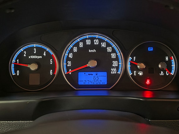 Hyundai Santa Fe 17 of 30
