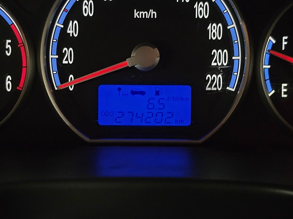 Hyundai Santa Fe 18 of 30
