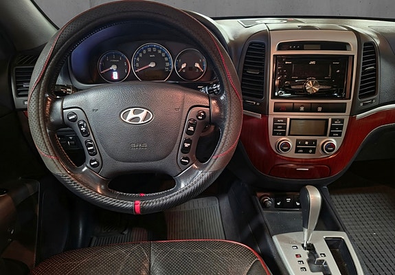 Hyundai Santa Fe 15 of 30