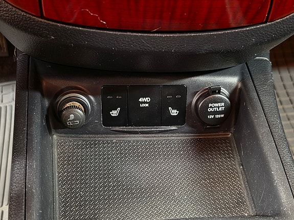 Hyundai Santa Fe 26 of 30