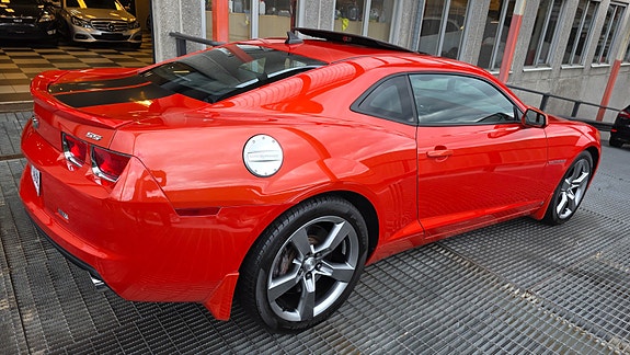Chevrolet Camaro 14 of 30