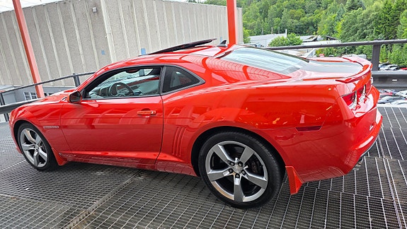 Chevrolet Camaro 18 of 30