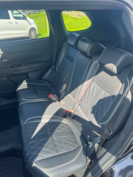 Mitsubishi Outlander 12 of 21