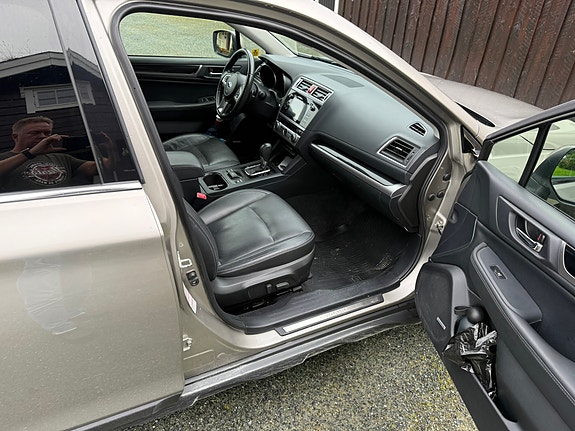 Subaru Outback 16 of 17