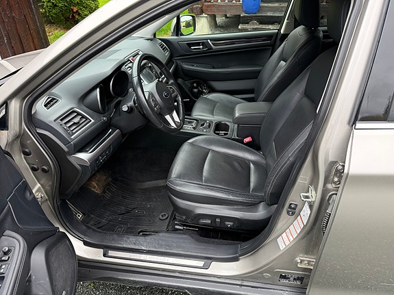 Subaru Outback 11 of 17