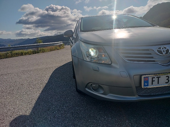 Toyota Avensis 12 of 15