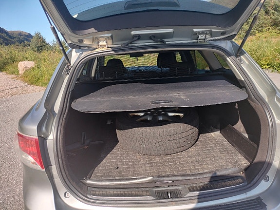 Toyota Avensis 10 of 15