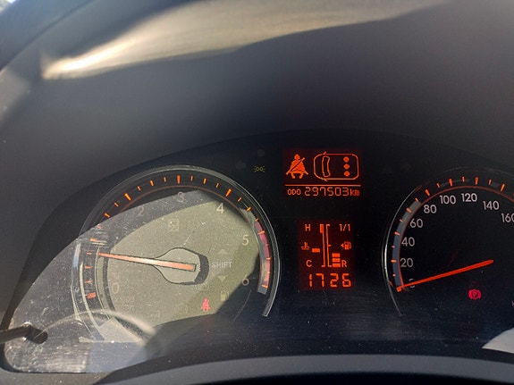Toyota Avensis 14 of 15