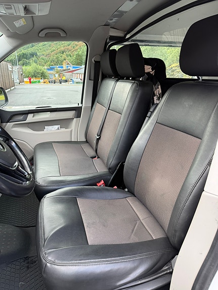Volkswagen Transporter 18 of 21