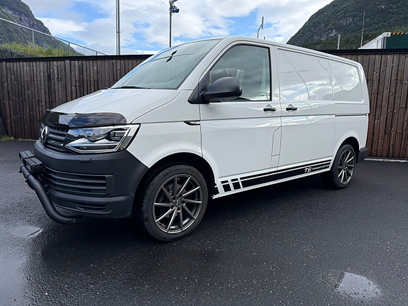 Volkswagen Transporter 3 of 21
